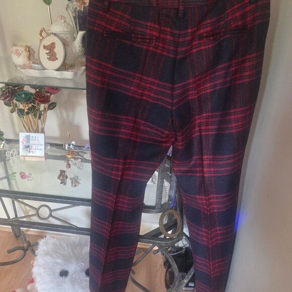 LL Bean wool blue and red blue tartan print career pants size 8P. - Picture 6 of 6